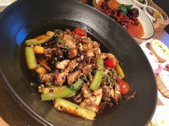 泡椒牛蛙仔-青梅酒肆PLUS(长白仙岛北路店)