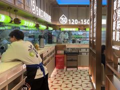 -洪氏嗨捞·广东猪肚鸡·椰子鸡火锅(西咸万象城店)
