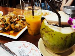 -Dang restaurant (patong phuket)