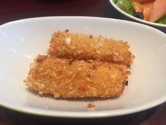 -香格里拉鱼跃地中海西餐厅·牛排披萨