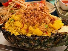 -卷心菜和避孕套餐厅(Pattaya)