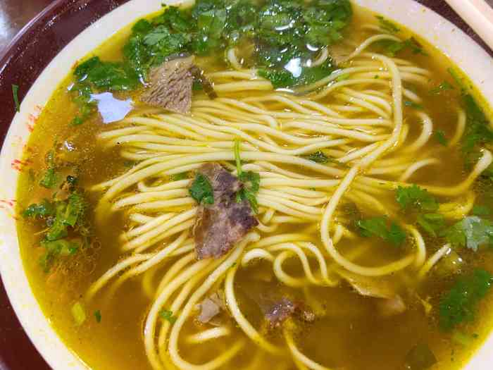 顺发拉面简餐-"本地人解馋,外地人尝鲜,要啥啥都有的早点.