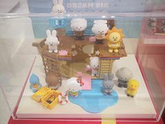 -泡泡玛特POPMART(国金街店)