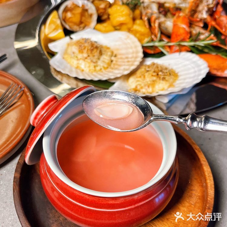 杭州艺术餐厅顶流，太炫🎸不仅仅是因为ta在52层高空🎈