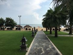 -三亚湾海居铂尔曼度假酒店