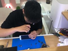 -爱畅享华为苹果手机维修服务(虹口龙之梦店)