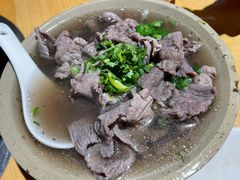 -大众跷脚牛肉馆·非遗传承单位(峨眉山店)