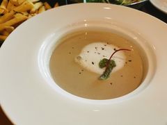 黑松露奶油蘑菇汤-Golden Lily河内巴黎法越料理餐厅(建国西路店)