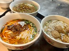 -矮子粉店1985·长沙米粉(湘春路店)