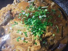 -鱼窝棚柴火铁锅炖(富山屯店)