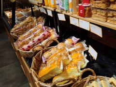 -皇冠幸福里动物奶油生日蛋糕(丹水池店)