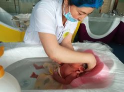 -菁幼月子会所(儿童医院店)