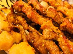 月半松板肉-月半小炉焖烤