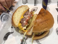 -Grinder 绞肉机汉堡(武定路店)