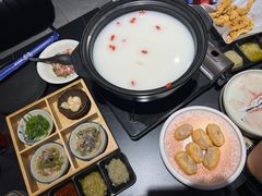 -牛牛和牛海鲜粥底火锅(长虹国际城店)