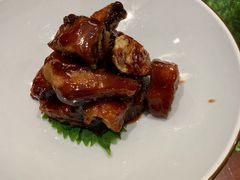 本帮熏鱼-侬佳蒸菜馆(听潮店)
