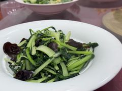 -雪湖煜辰鱼头老店(雪野湖店)
