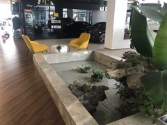 -宁波宝信宝马4S店(江北日湖店)