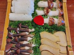 -慢丽江·云南野生菌土鸡锅(付家庄店)
