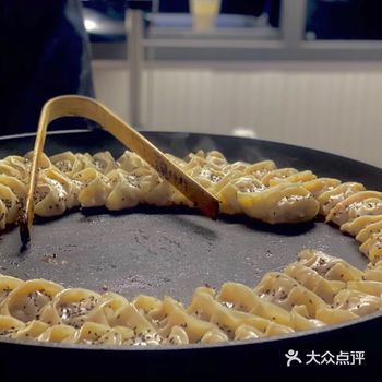 强烈安利这家夜宵摊子时代煎饺