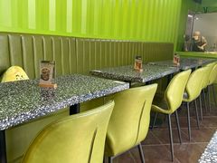 -油梨树AVOCADO TREE(顺义新国展店)