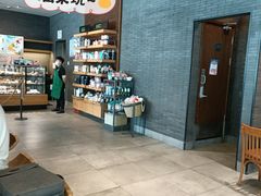 -星巴克臻选(济南万达店)