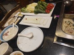 -百年川椒重庆老火锅(光谷店)
