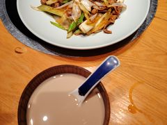 -娜仁图雅蒙古美食村(33小镇店)