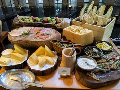-松山湖凯悦酒店·Café自助餐厅·周末火舞秀表演