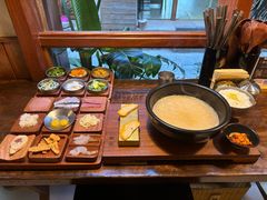 -银米·云南传统过桥米线(双廊黑金冠店)