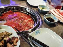 -金滏山烤肉·海鲜·火锅自助餐厅(襄阳万达店)