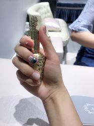 -漫画美甲美睫轻奢馆