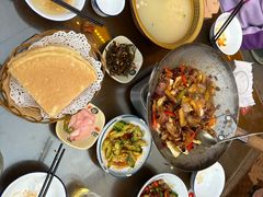 -富正毅三下锅·湘西韵味(天门山索道店)