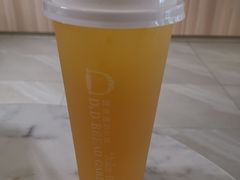 满杯橙橙-顶东面包花园·生日蛋糕(世博店)