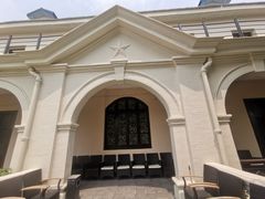 门面-Big House当代艺术中心
