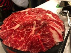 安格斯牛肉-鲜入围煮花胶鸡海鲜火锅