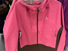 -NIKE上海青浦换季优惠店