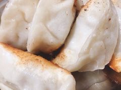 -黄阿姨锅贴大王(万航渡路店)