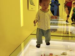 -乐融婴幼儿成长中心(四季青校区)