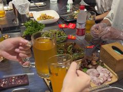 -马路牙子烧烤音乐酒馆(望京店)