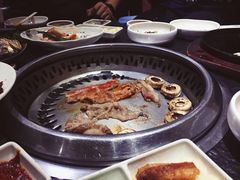 -草家酱蟹炭火烤肉店(珲春南路一店)