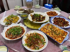 -洪霞餐馆