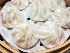 -莱莱小笼·乔艾