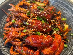 -肥肥虾庄·金牌油焖大虾(首义路店)