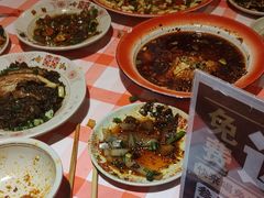 -老方桌烂蹄花川菜馆(九龙坡店)