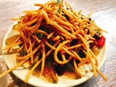 -巴厘龙虾·榜首油焖大虾(音乐学院·沿江酒馆店)