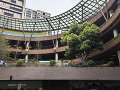 -瑞虹新天地月亮湾
