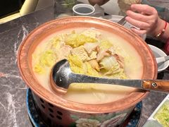 白菜叶炖冻豆腐肉-新乾隆酒楼(帝景园店)