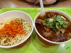 -江三王记牛杂馆(总店)
