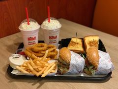 -The Habit Burger Grill 哈比特汉堡(复兴soho店)